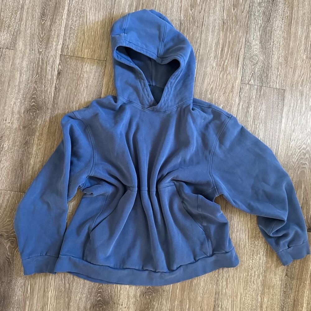 Lululemon Men's Blue Hoodie